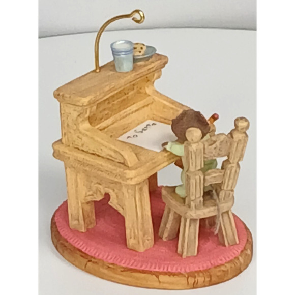 Hallmark Keepsake TENDER TOUCHES WISH LIST Mouse 1995 - Picture 5 of 11